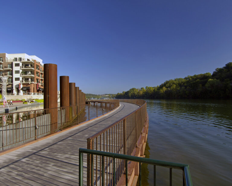 Branson Ramp Branson Landing – Crawford